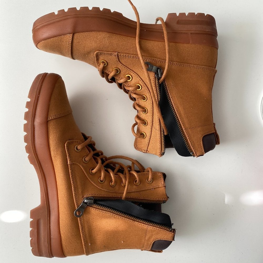 DC Shoes Women's Amnesti TX Lace Up Boots